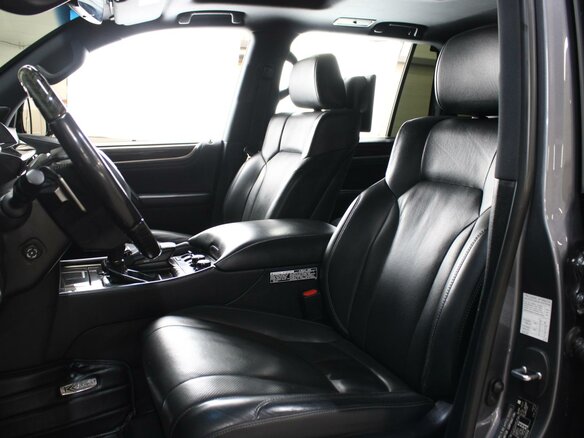 2018 Lexus LX 570 III Рестайлинг 2, серый, 7330000 рублей - вид 8