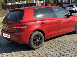 2010 Volkswagen Golf VI, красный, 660000 рублей, вид 2