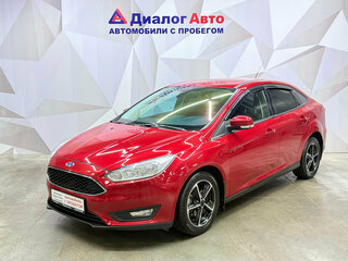 2016 Ford Focus III Рестайлинг, красный, 910000 рублей, вид 1