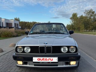 1992 BMW 3 серии 318i II (E30), серебристый, 2100000 рублей, вид 3
