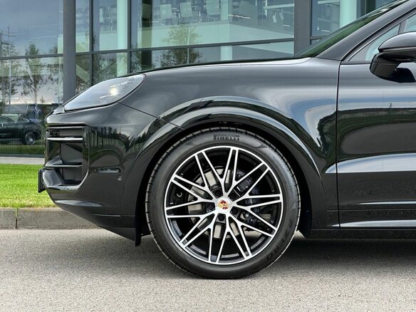 2026 Porsche Cayenne Coupé III Рестайлинг, чёрный - вид 10