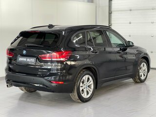 2022 BMW X1 25e xDrive II (F48) Рестайлинг, чёрный, 3609000 рублей, вид 4
