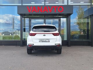 2020 Kia Sportage IV Рестайлинг, белый, 2350000 рублей, вид 5