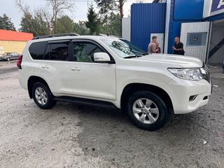 2022 Toyota Land Cruiser Prado 150 Series Рестайлинг 3, белый, 4900000 рублей, вид 5