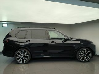 2025 BMW X7 40d I (G07) Рестайлинг, чёрный, 18300000 рублей, вид 5