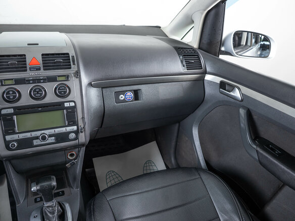 2007 Volkswagen Touran I Рестайлинг, серебристый - вид 12