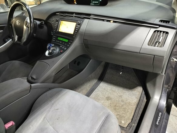 2009 Toyota Prius III (XW30), чёрный, 590000 рублей - вид 8