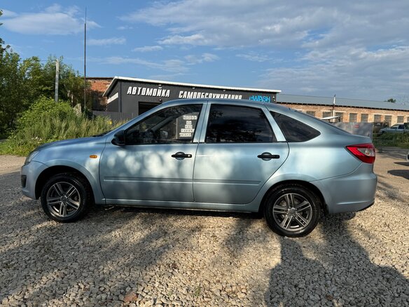 2015 Lada (ВАЗ) Granta I, голубой, 270000 рублей - вид 3