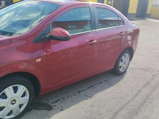 2014 Chevrolet Aveo II, красный, 355000 рублей, вид 4
