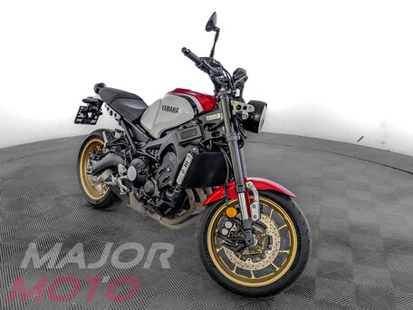 2020 Yamaha XSR900, белый, 889000 рублей, вид 2