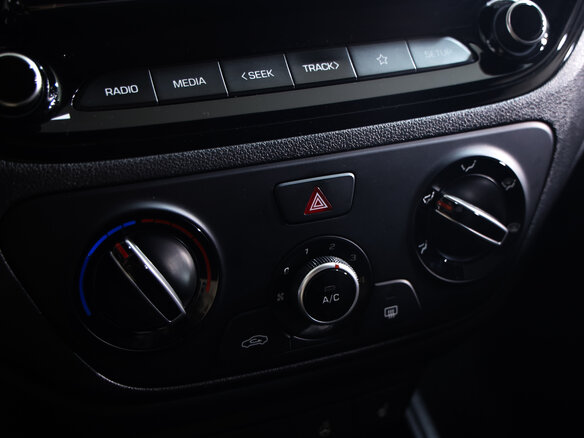 2020 Hyundai Solaris II Рестайлинг, чёрный, 1749000 рублей - вид 16