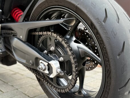 2024 Triumph Daytona 660, красный, 950000 рублей, вид 5