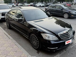 2009 Mercedes-Benz S-Класс 350 V (W221) Рестайлинг, чёрный, 1250000 рублей, вид 4
