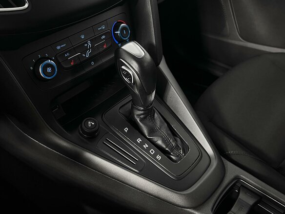 2015 Ford Focus III Рестайлинг, белый, 985000 рублей - вид 15