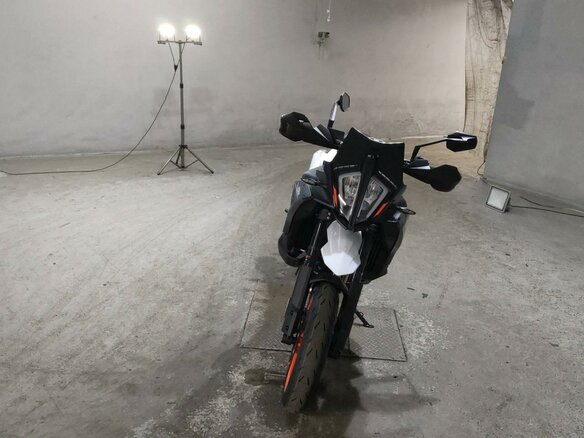 2024 KTM 890 Adventure, чёрный, 1377000 рублей - вид 2