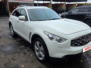 2010 Infiniti FX37 II (S51), белый, 1550000 рублей, вид 1