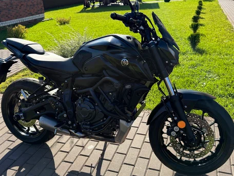2024 Yamaha MT-07 (FZ-07), чёрный, 1165000 рублей, вид 4