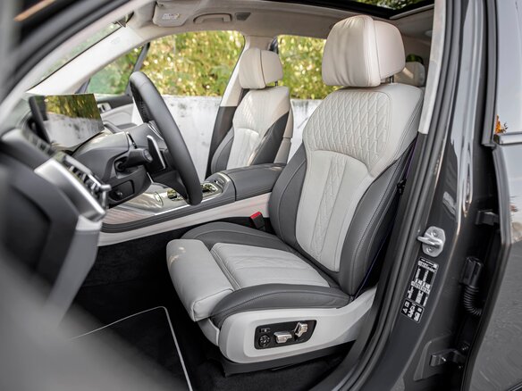 2026 BMW X7 40d I (G07) Рестайлинг, серый, 18190000 рублей - вид 21