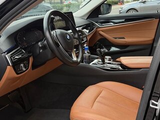 2021 BMW 5 серии 520d VII (G30/G31/G38) Рестайлинг, чёрный, 4000000 рублей, вид 4