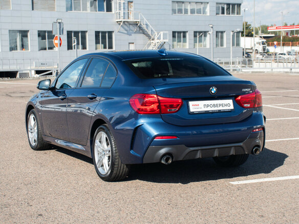 2021 BMW 1 серии 120i III (F52) Рестайлинг, синий, 2637000 рублей - вид 6