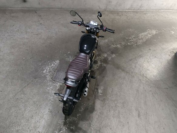 2024 Triumph Scrambler, чёрный, 695000 рублей - вид 5
