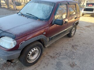 2005 Chevrolet Niva I, красный, 130000 рублей, вид 3