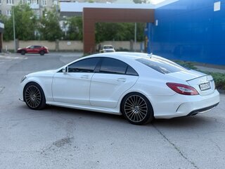 2015 Mercedes-Benz CLS 400 II (C218) Рестайлинг, белый, 2550000 рублей, вид 4