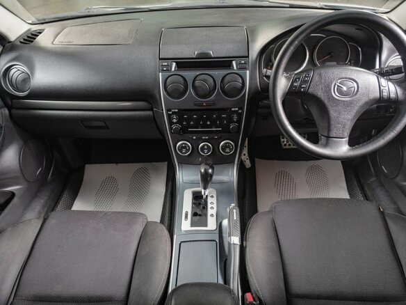 2005 Mazda Atenza I, серебристый, 429000 рублей - вид 9