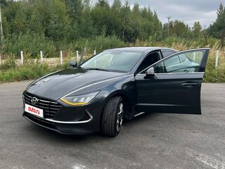 2020 Hyundai Sonata VIII (DN8), жёлтый, 1690000 рублей, вид 4