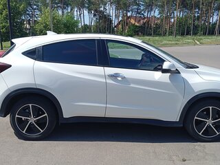 2022 Honda Vezel I Рестайлинг, белый, 1950000 рублей, вид 4