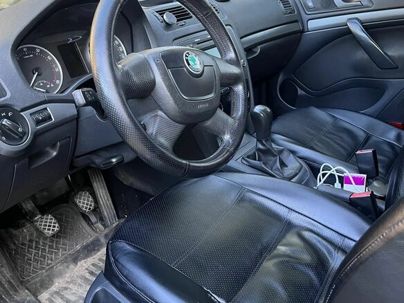 2012 Skoda Octavia II (A5) Рестайлинг, чёрный, 750000 рублей - вид 5