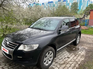 2007 Volkswagen Touareg I Рестайлинг, чёрный, 690000 рублей, вид 1