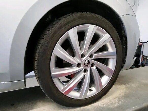 2022 Skoda Octavia IV (A8), серебристый - вид 5