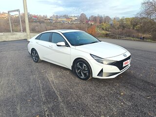 2022 Hyundai Elantra VII (CN7), белый, 2500000 рублей, вид 4