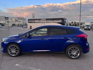 2017 Ford Focus III Рестайлинг, синий, 1100000 рублей, вид 2