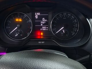 2014 Skoda Octavia III (A7), белый, 830000 рублей, вид 4