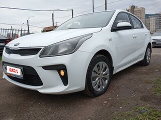 2019 Kia Rio IV, белый, 1253000 рублей, вид 1