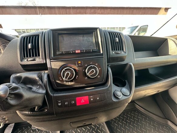 2015 Peugeot Boxer, серебристый, 2199000 рублей - вид 11