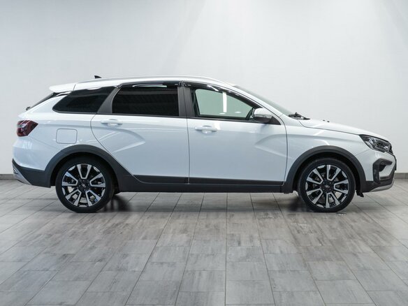 2024 Lada (ВАЗ) Vesta SW Cross I Рестайлинг (NG), белый - вид 4