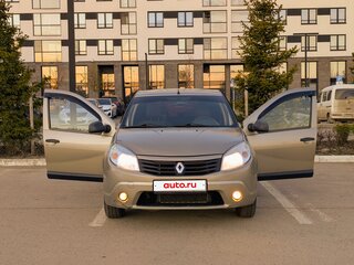2011 Renault Sandero I, бежевый, 410000 рублей, вид 4