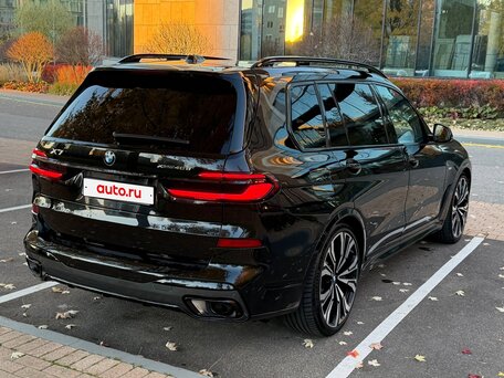 2023 BMW X7 40d I (G07) Рестайлинг, чёрный, 12800000 рублей, вид 5