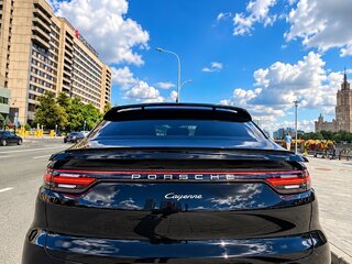 2021 Porsche Cayenne Coupé III, чёрный, 8150000 рублей, вид 2