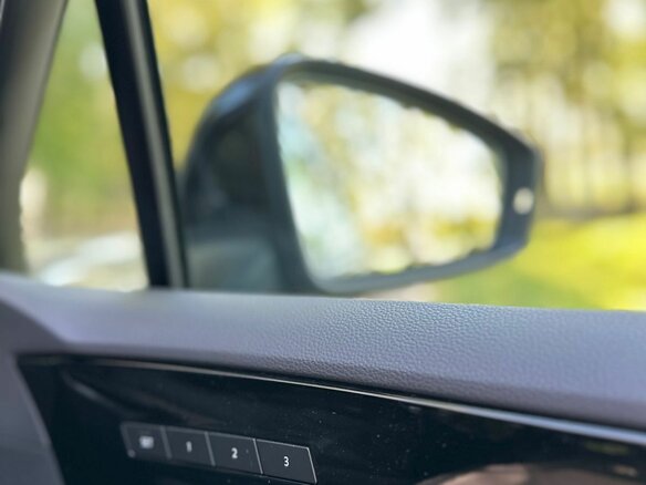 2019 Volkswagen Touareg III, серый, 6750000 рублей - вид 22