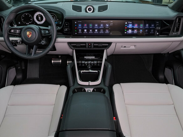 2025 Porsche Cayenne GTS Coupé III Рестайлинг, чёрный, 25690000 рублей - вид 12