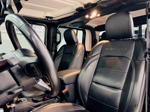 2023 Jeep Gladiator II (JT) Рестайлинг, чёрный, 6510000 рублей - вид 17