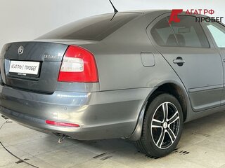 2011 Skoda Octavia II (A5) Рестайлинг, серый, 750000 рублей, вид 3