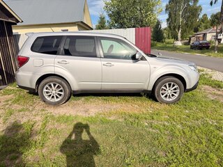 2009 Subaru Forester III, серый, 990000 рублей, вид 4