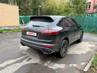 2017 Porsche Cayenne II Рестайлинг (958), чёрный, 3550000 рублей, вид 3