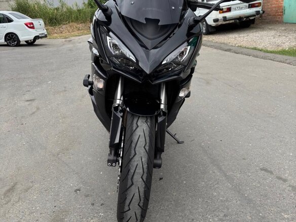 2018 Kawasaki Z 1000SX, чёрный, 950000 рублей - вид 1