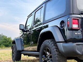 2021 Jeep Wrangler IV (JL), чёрный, 2898677 рублей, вид 4